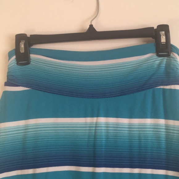 Blue, indigo, white skirt - S/M w/elastic waist💙 - Picture 2 of 5